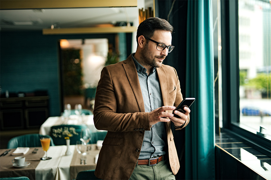The One Restaurant Text Message You Should Send Every Week